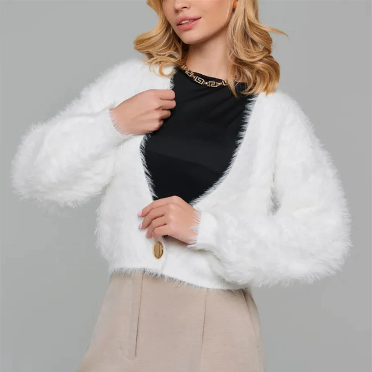 Strickjacke Damen flauschig oversized aus weichem Material - Image 12