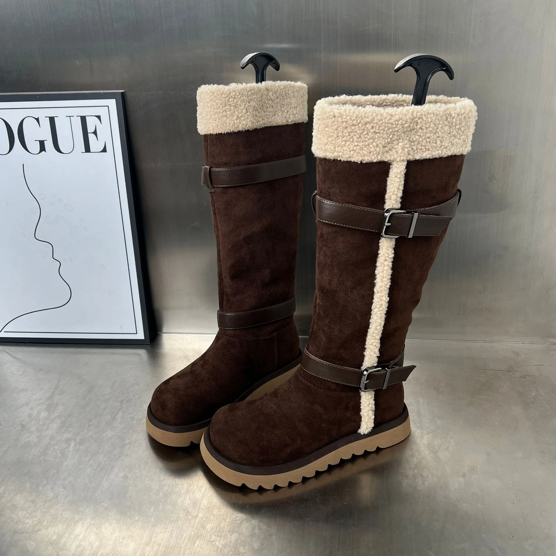 Damen Fleecegefütterte Winterstiefel mit eleganten Riemen und rutschfester Sohle Heidi Mode - Image 2