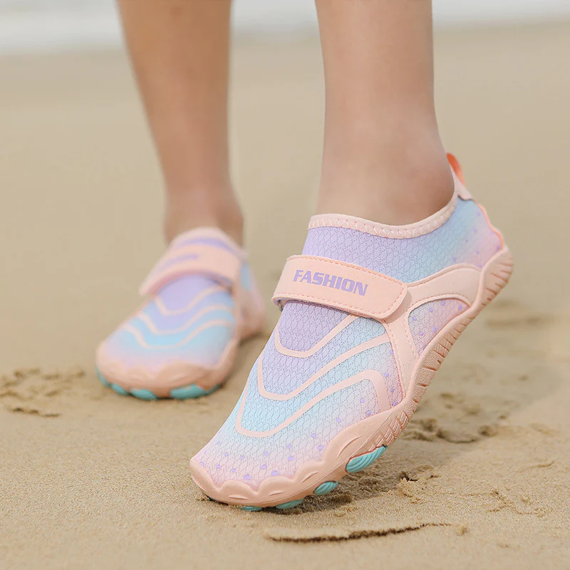 Damen Flexible Aquaschuhe mit verstellbarem Klettverschluss und rutschfester Sohle Heidi Mode - Image 3