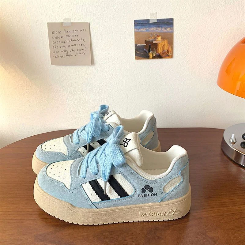 Damen Freizeit Sneakers mit gepolsterter Laufsohle und modischer Oberflächenstruktur Heidi Mode - Image 4