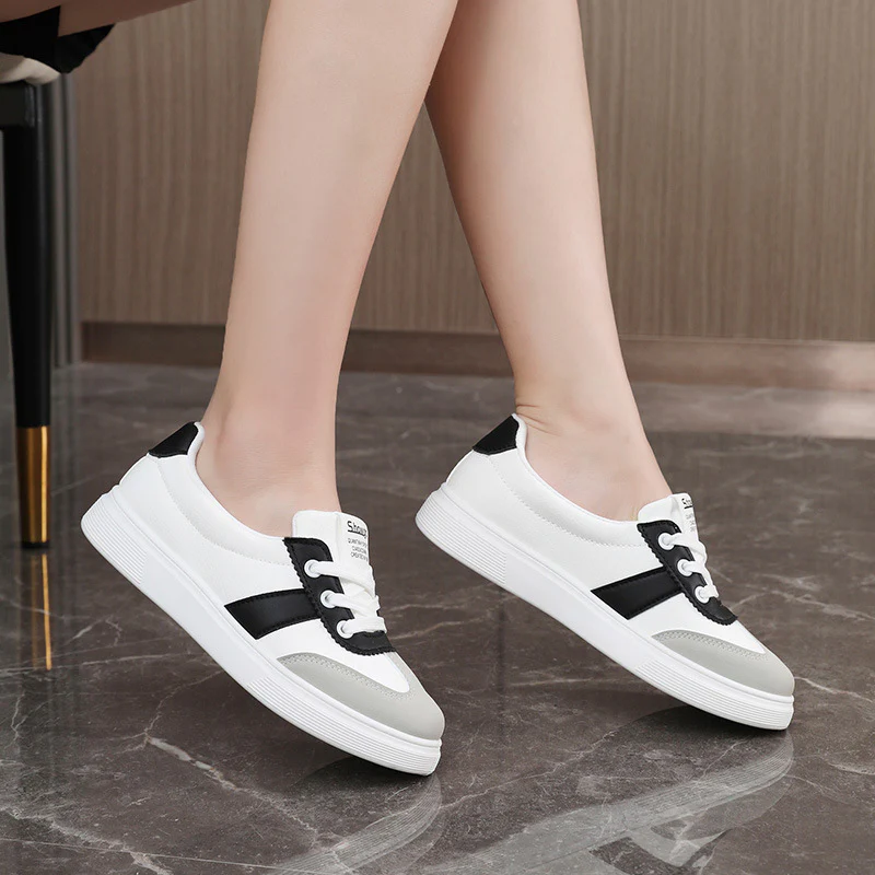 Damen Freizeit Sneakers mit modischem Farb- und Materialmix Heidi Mode - Image 4