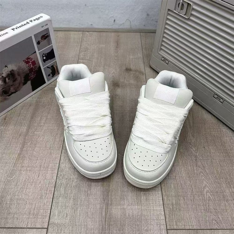 Damen Freizeit Sneakers mit perforierter Oberfläche und bequemer Sohle Heidi Mode - Image 4