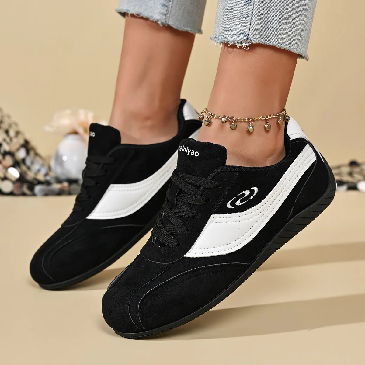 Damen Freizeitschuhe mit hochwertigem Veloursleder und rutschfester Gummisohle Heidi Mode - Image 5