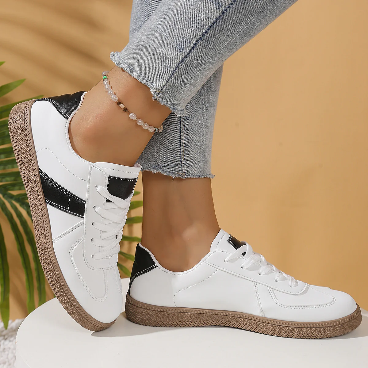 Damen Freizeitsneaker mit modischen Kontrastelementen Heidi Mode - Image 2