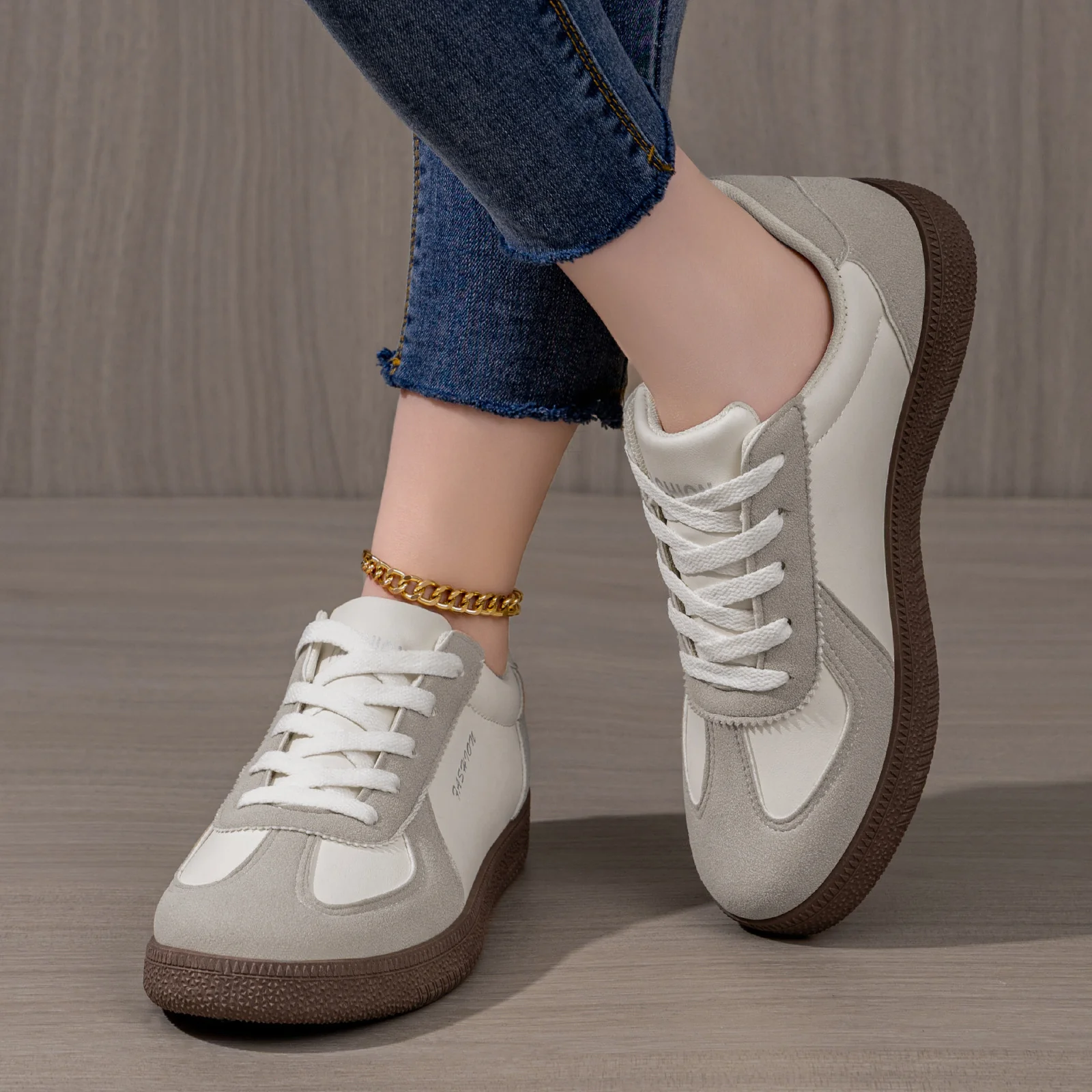 Damen Freizeitsneaker mit rutschfester Sohle und atmungsaktivem Obermaterial Heidi Mode - Image 2