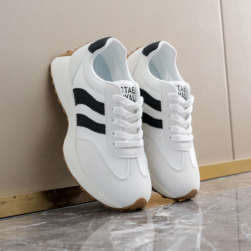 Damen Freizeitsneaker mit rutschfester Sohle und atmungsaktiver Mesh-Oberfläche Heidi Mode - Image 2