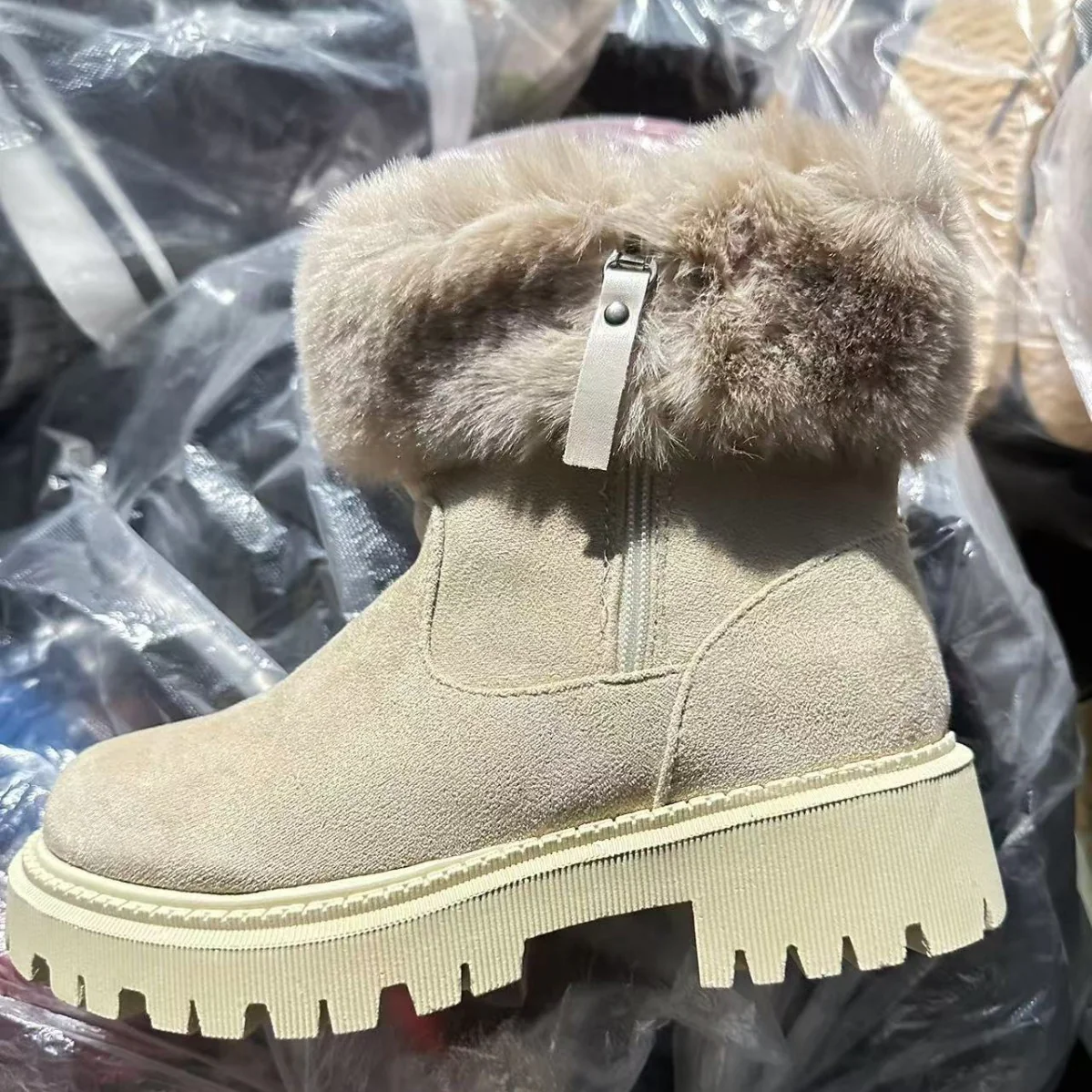 Damen gefütterte Winterstiefel mit modischem Kunstfell und rutschfester Profilsohle Heidi Mode - Image 3