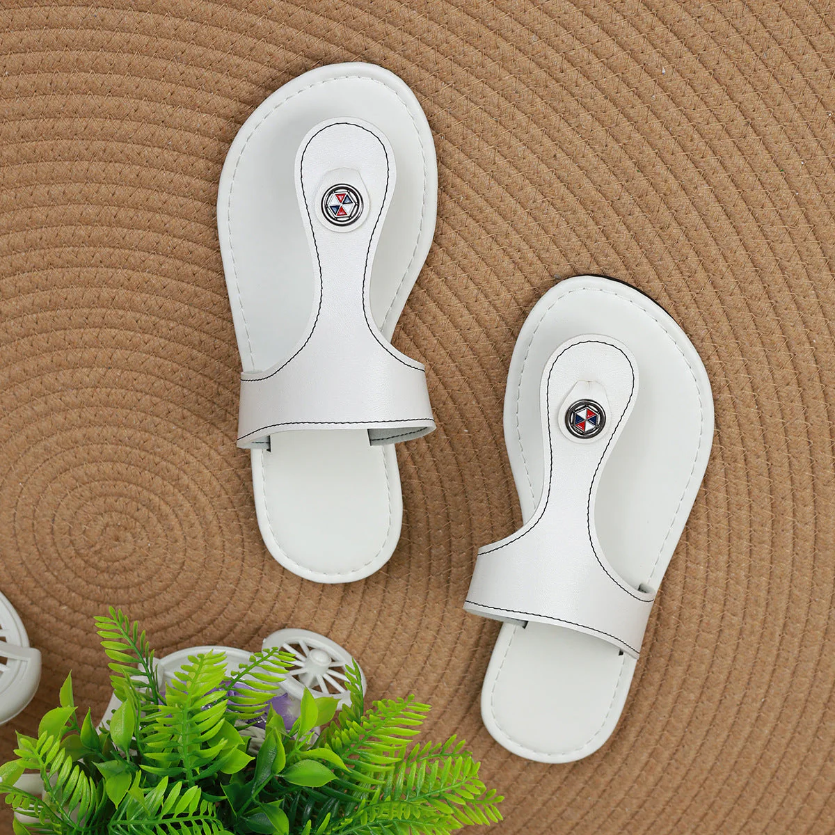Damen Gelehrte Fußbett-Pantoletten mit Elegantem Design und Dezentem Schmuckelement Heidi-Mode - Image 8