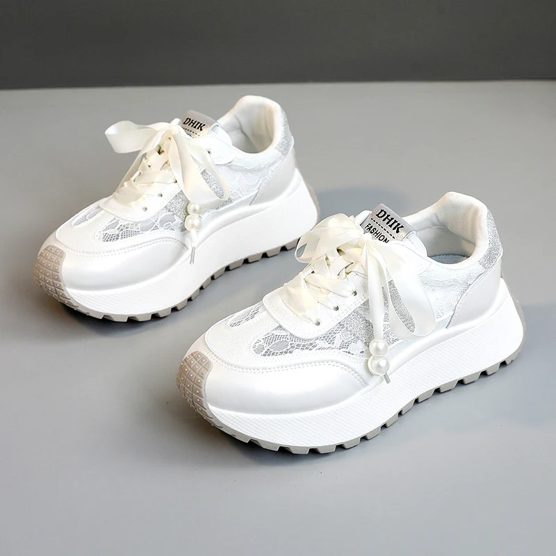 Damen Gemusterte Plateau-Sneaker mit eleganten Schnürdetails Heidi Mode - Image 6