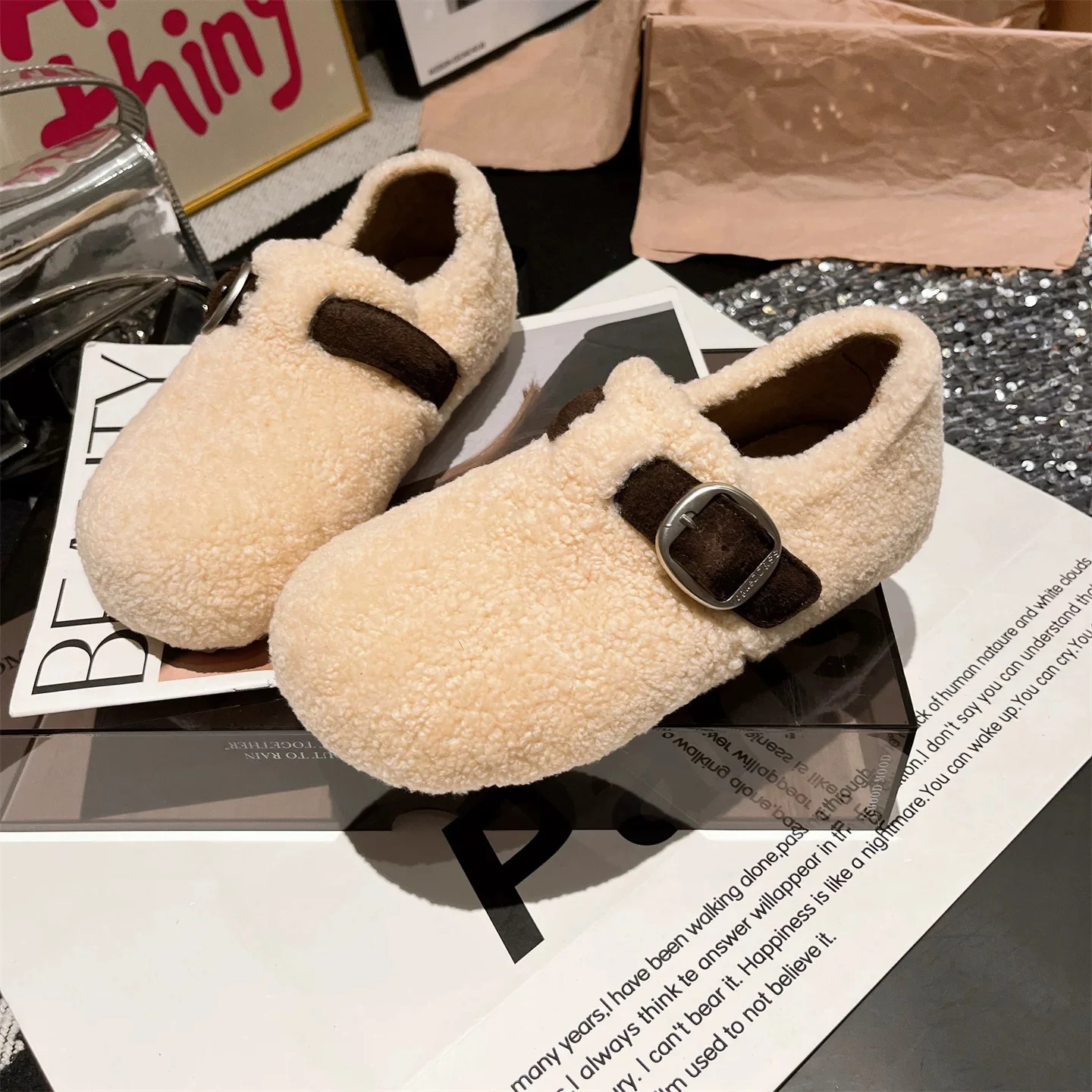 Damen Gemütliche Hausschuhe mit modischem Schnallenverschluss Heidi Mode - Image 6