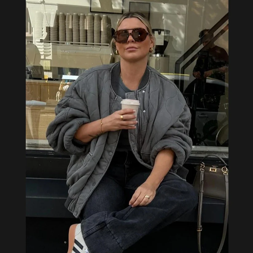 Damen gesteppte Oversized-Bomberjacke mit weichem Futter und luxuriösem Schnitt Heidi-Mode - Image 4