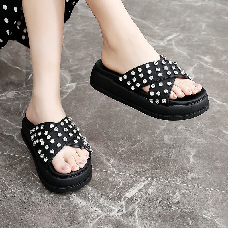 Damen Glitzernde Schlappen mit modischem Riemendesign und rutschfester Sohle Heidi Mode - Image 3
