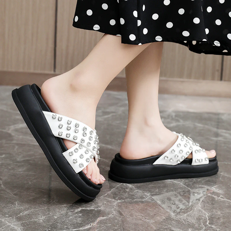 Damen Glitzernde Schlappen mit modischem Riemendesign und rutschfester Sohle Heidi Mode - Image 4