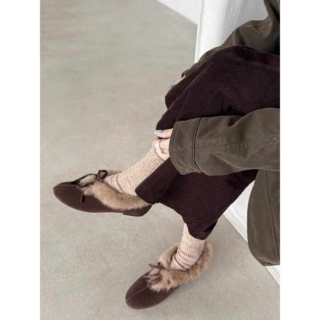 Damen Hausschuhe mit luxuriösem Kunstfellrand und elegantem Schleifendetail Heidi Mode - Image 6