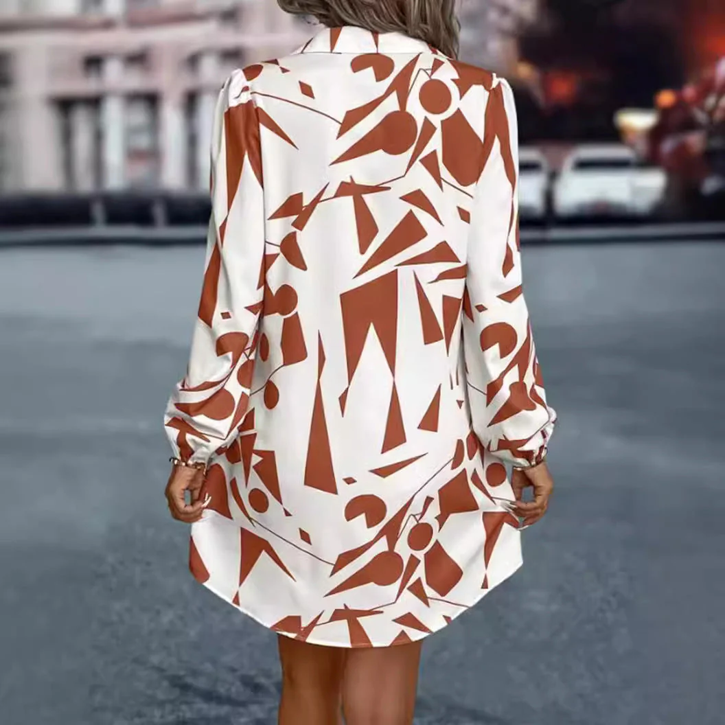 Damen Hemdblusen-Kleid mit Modernem Geometrischem Druck und Praktischen Knopfdetails Heidi-Mode - Image 3