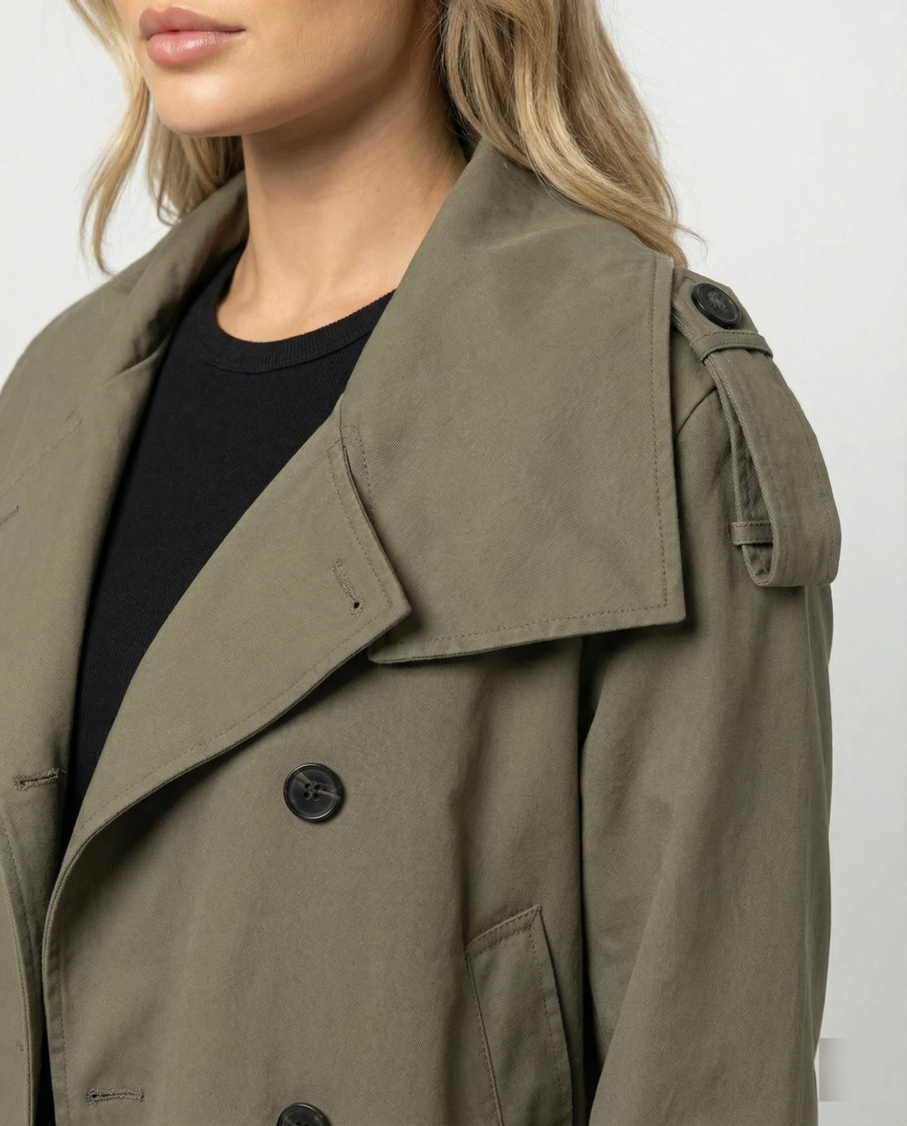 Damen Herrenmode kurze doppelt geknöpfte Trenchjacke mit Taillengürtel weitem Kragen und Schulterklappen Heidi-Mode - Image 2