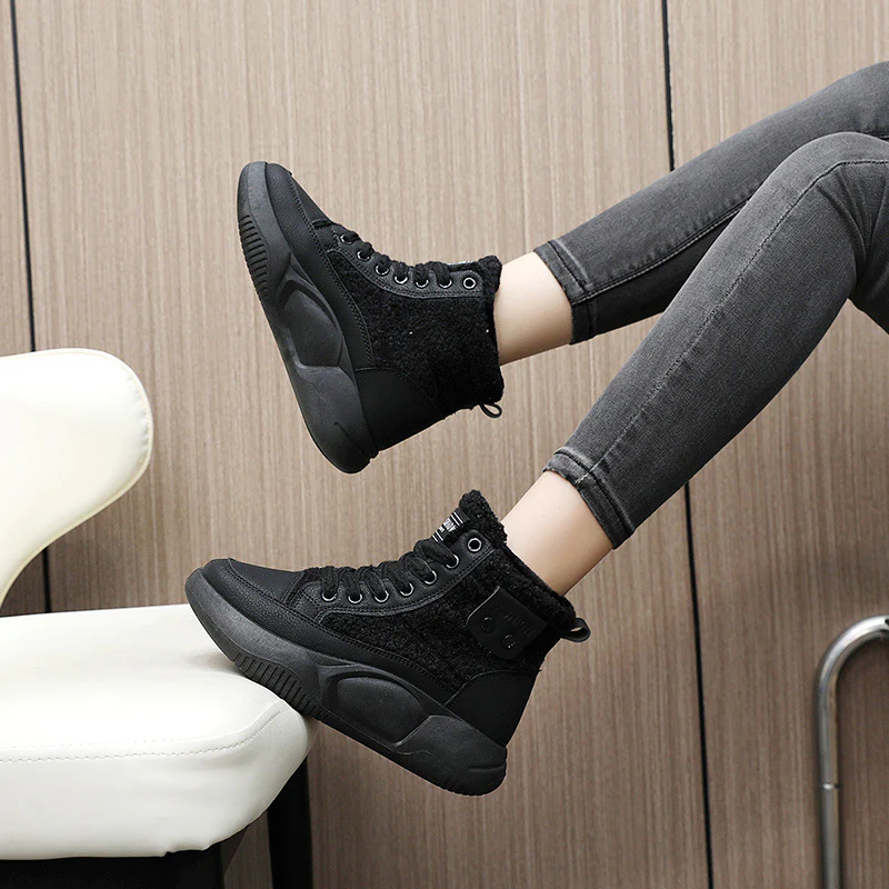 Damen High-Top Sneakers mit isolierendem Innenfutter und rutschfester Sohle Heidi Mode - Image 4