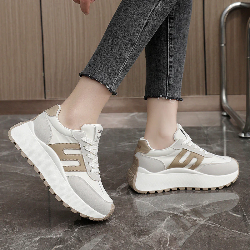 Damen High-Top Sneakers mit sportlichem Profil und rutschfester Sohle Heidi Mode - Image 4