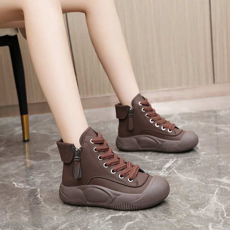 Damen Hochformatige Sneakers mit seitlichem Reißverschluss und robustem Gummiprofil Heidi Mode - Image 4