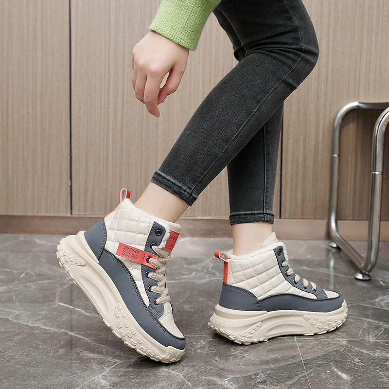 Damen Hohe Sneaker mit kuscheligem Innenfutter und rutschfester Sohle Heidi Mode - Image 3
