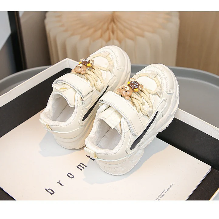 Damen Kindersneaker mit praktischem Klettverschluss und farbenfrohem Design Heidi Mode - Image 4