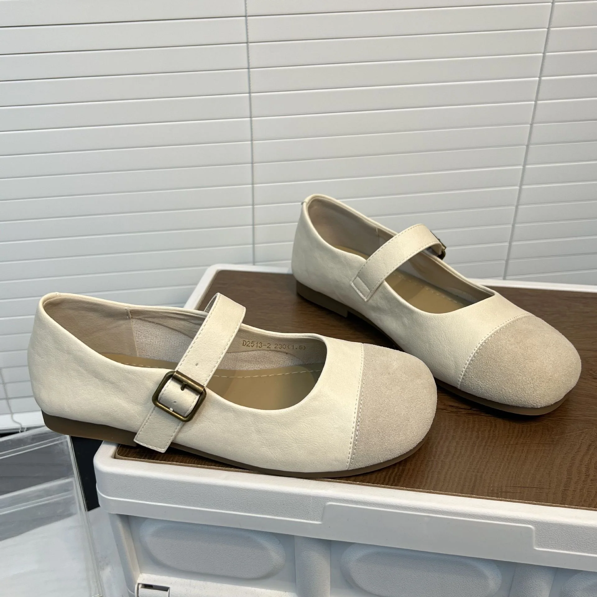 Damen klassische Ballerinas mit verstellbarem Riemen und bequemer Innensohle Heidi Mode - Image 4