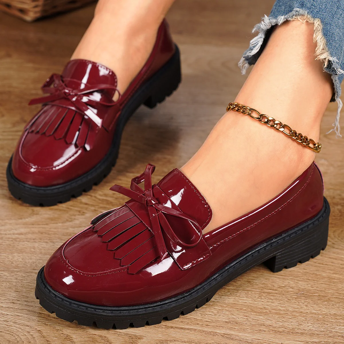Damen Klassische Loafers mit elegantem Lackfinish und modischem Schleifen-Detail Heidi Mode - Image 2