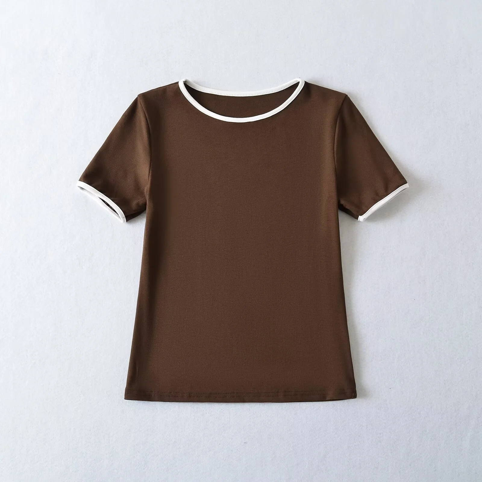 Damen Klassisches T-Shirt mit Kontrastierenden Ärmelabschlüssen und Hochwertiger Baumwolle Heidi-Mode - Image 4
