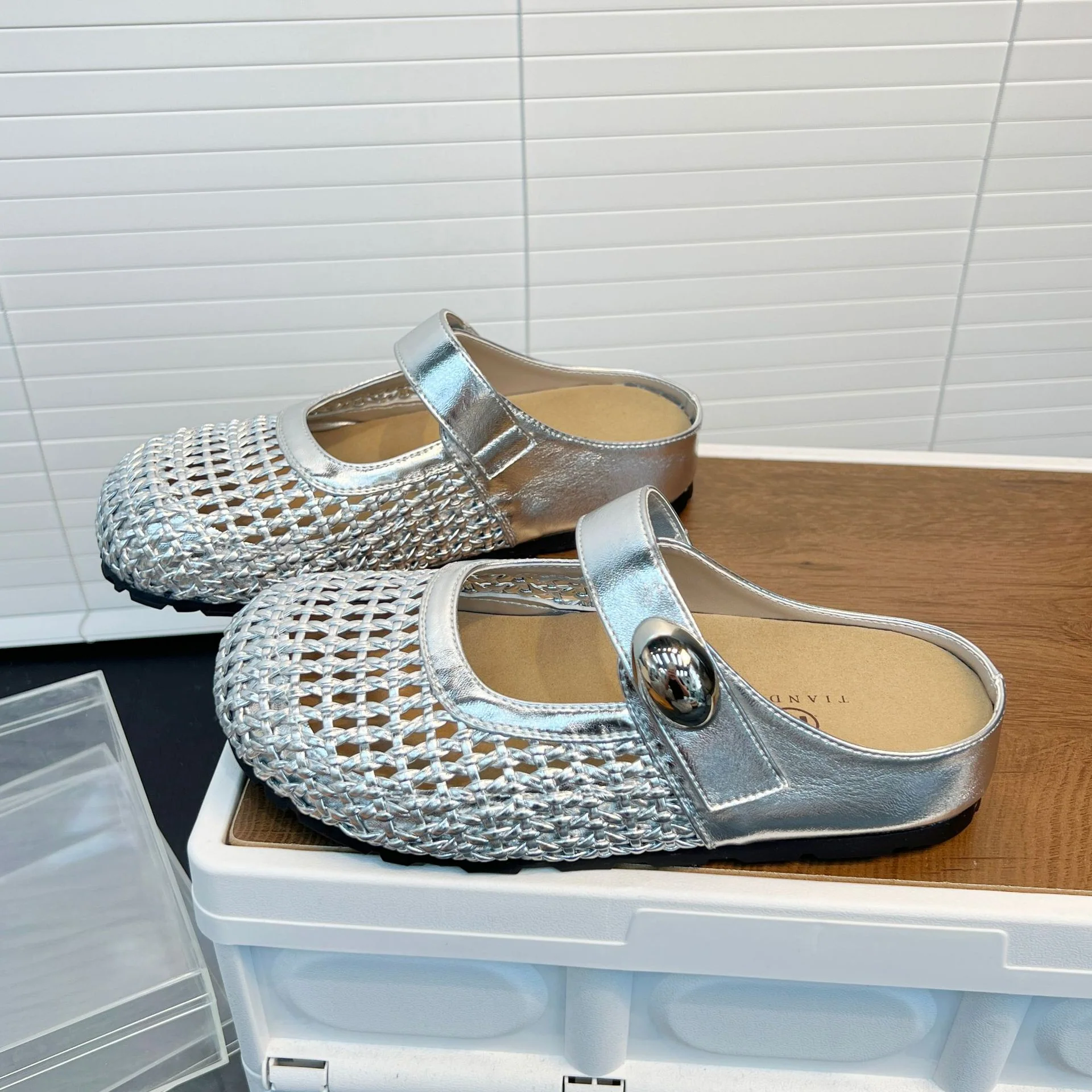 Damen Komfort Clogs mit modischem Flechtmuster und verstellbarem Riemen Heidi Mode - Image 7