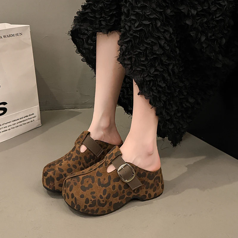 Damen Komfort Clogs mit modischem Riemen und ergonomischem Fußbett Heidi Mode - Image 8