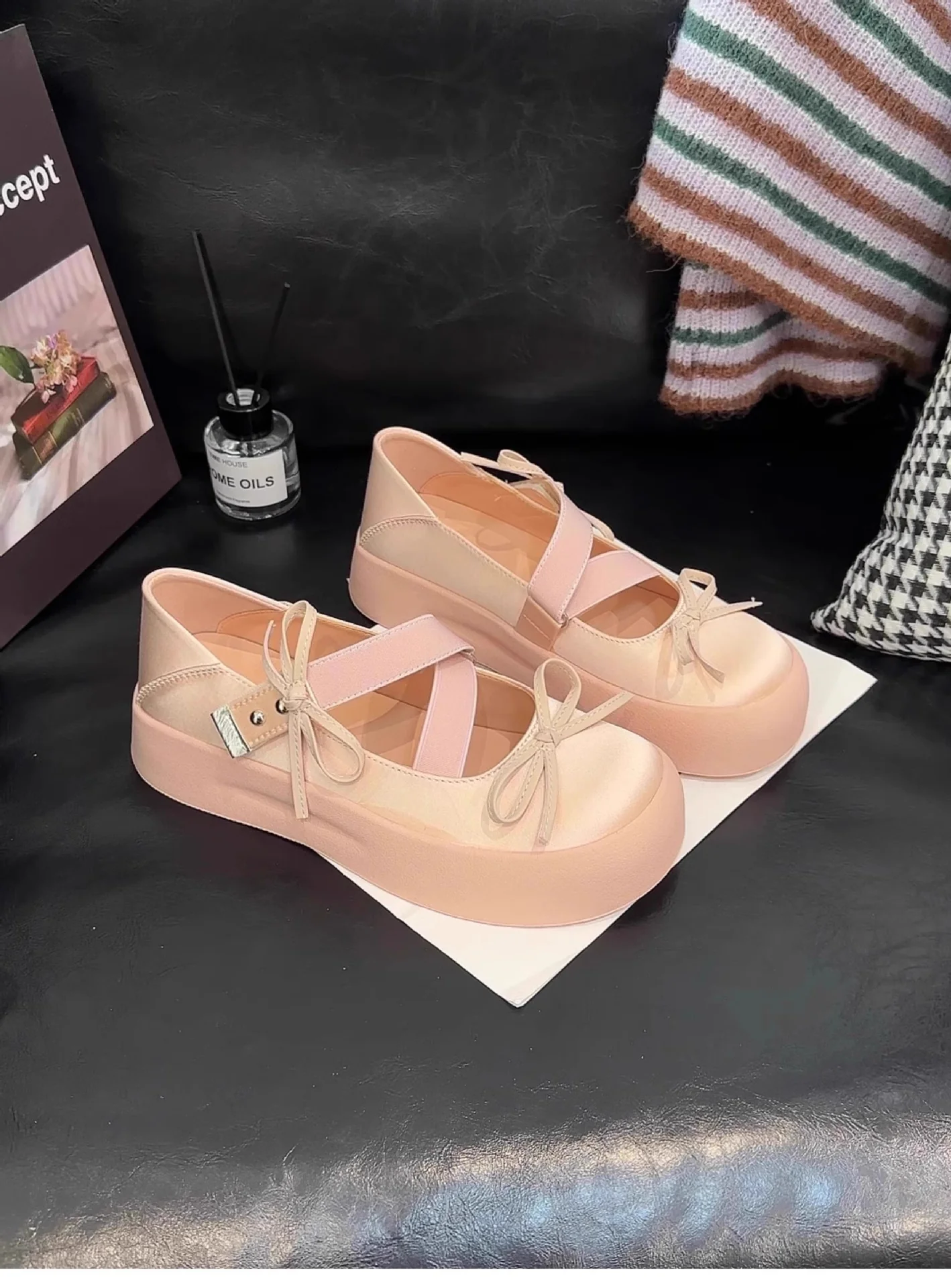 Damen komfortable Ballerinas mit farblichen Akzenten und elastischen Riemen Heidi Mode - Image 6