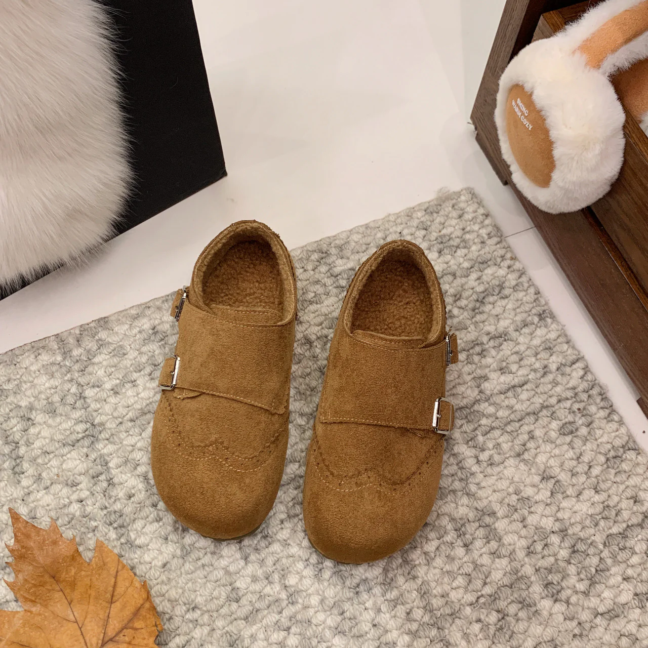 Damen komfortable Clogs aus weichem Wildleder mit modischem Schnallenverschluss Heidi Mode - Image 3