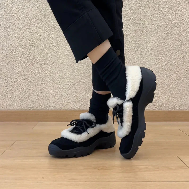 Damen Komfortable Clogs mit flauschigem Innenfutter und praktischem Schnürsystem Heidi Mode - Image 5