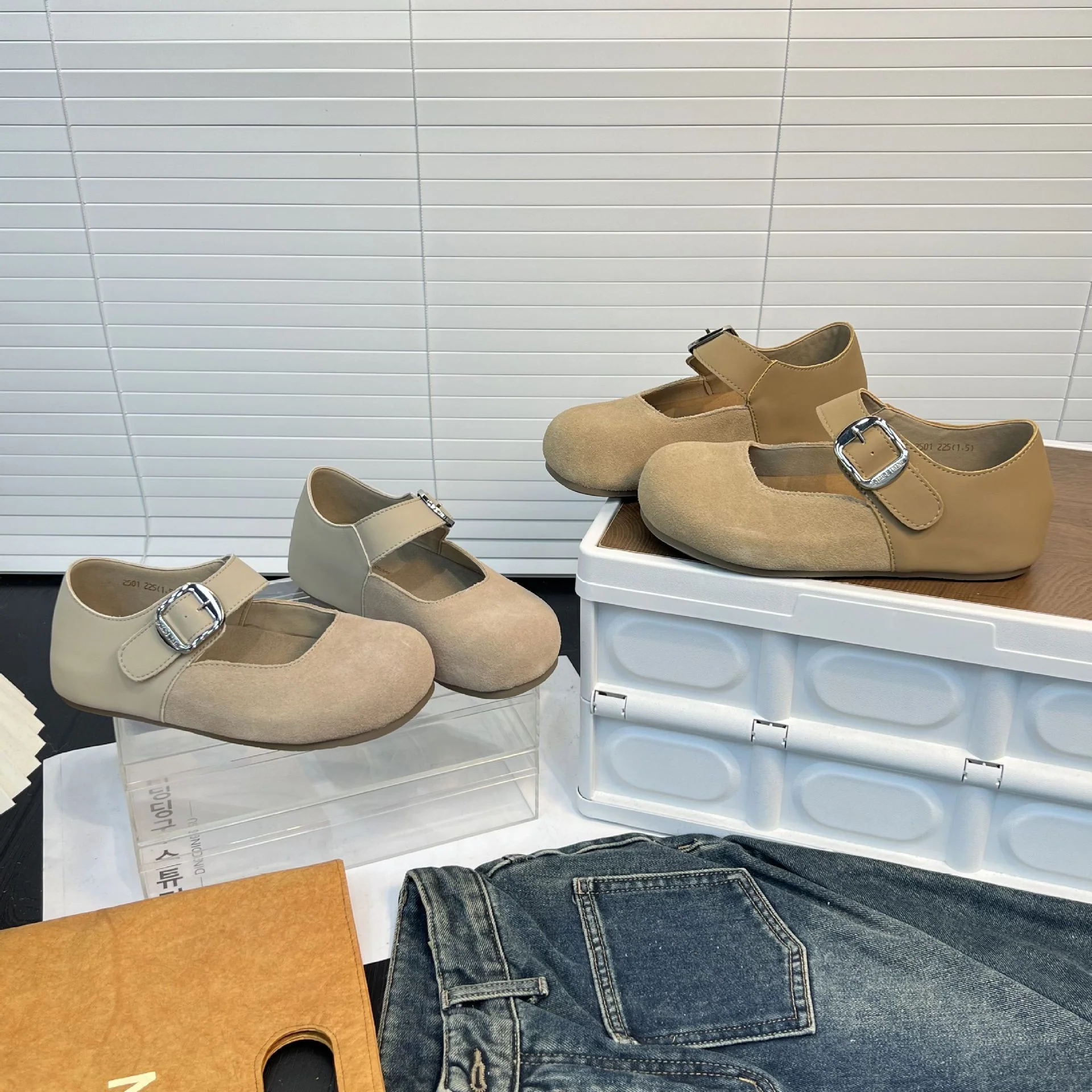 Damen Komfortable Clogs mit modischem Riemen und weichem Fußbett Heidi Mode - Image 3