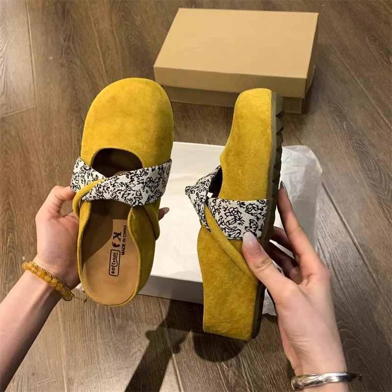 Damen Komfortable Clogs mit modischem Riemendesign Heidi Mode - Image 3