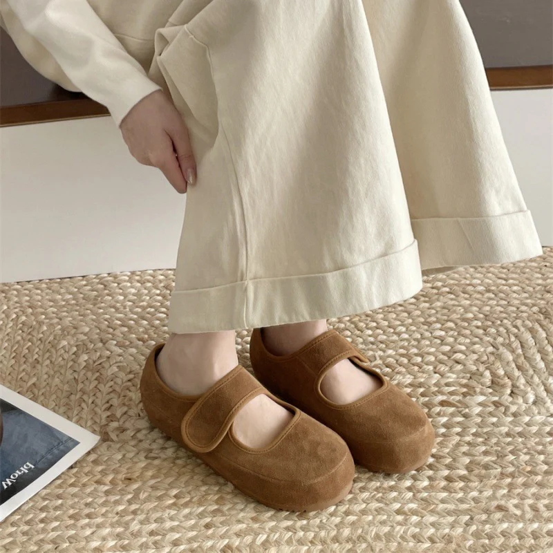 Damen Komfortable Clogs mit verstellbaren Riemen und weich gepolstertem Fußbett Heidi Mode - Image 7