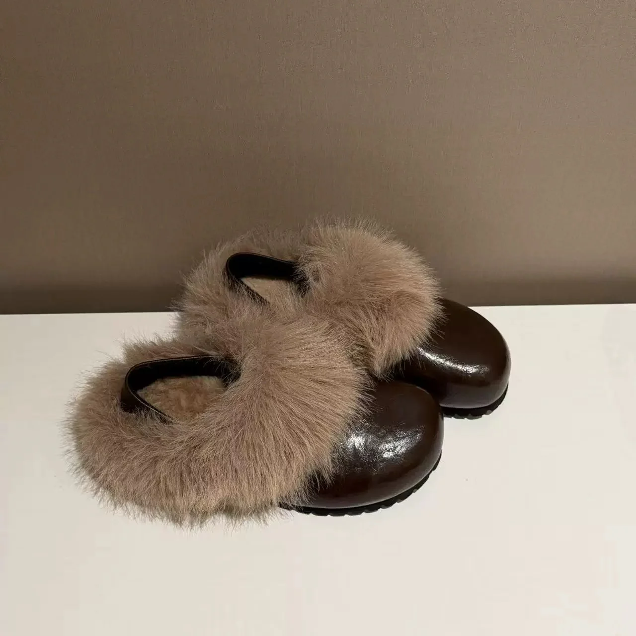 Damen Komfortable Clogs mit warmem Fellkragen und rutschfester Sohle Heidi Mode - Image 7