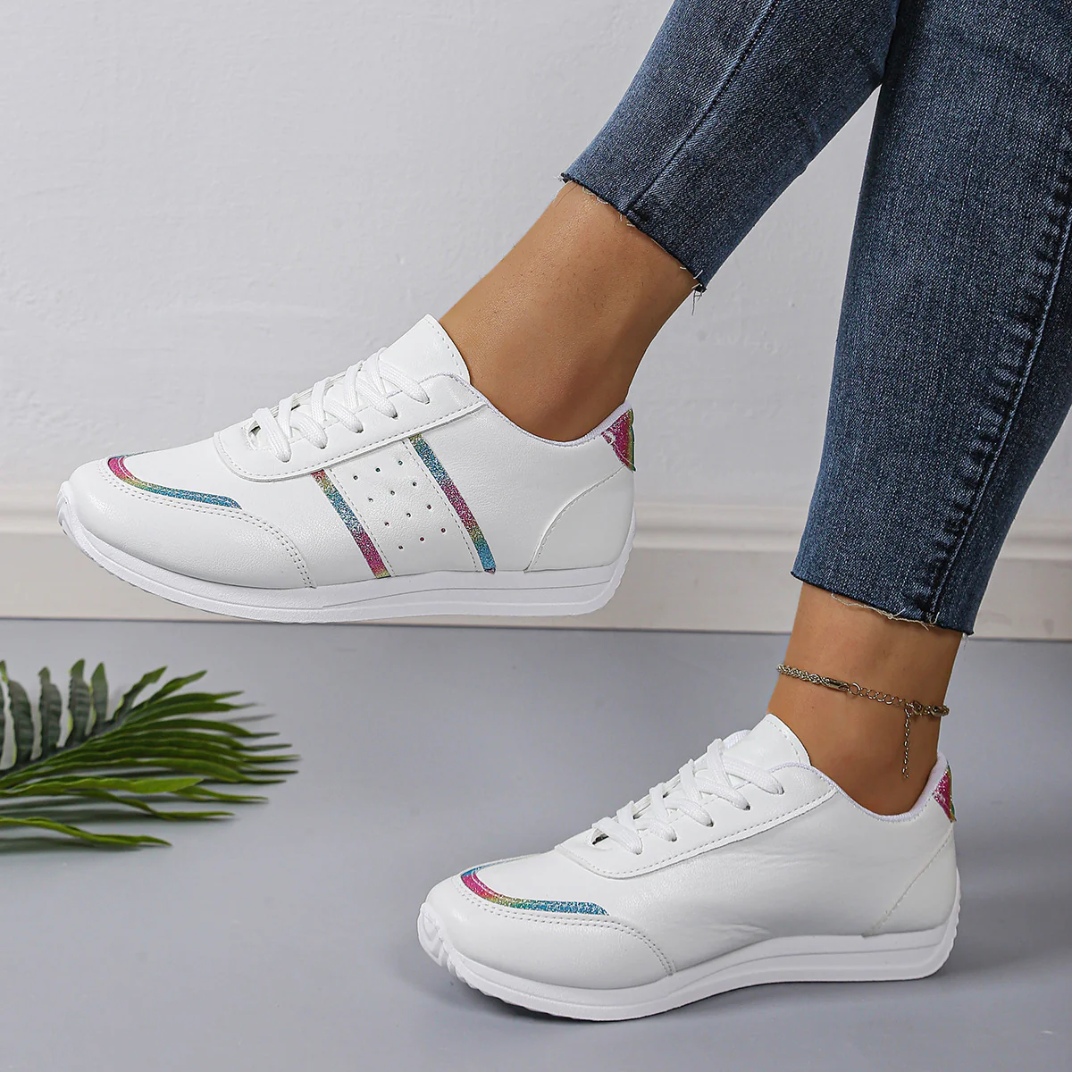 Damen Komfortable Freizeit-Sneaker mit schimmernden Akzenten Heidi Mode