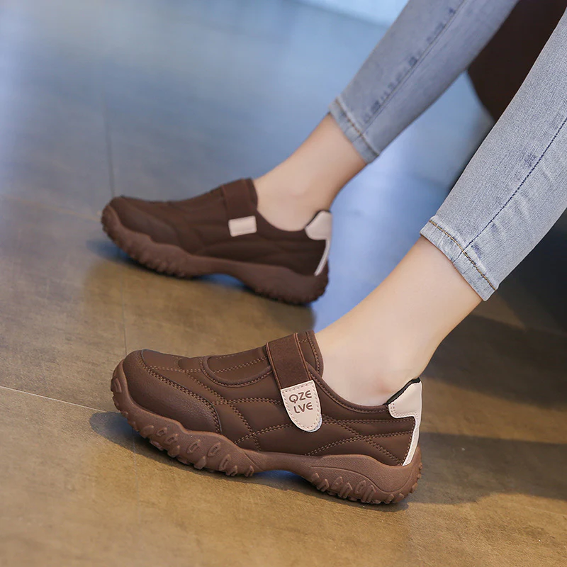 Damen Komfortable Freizeitschuhe mit strapazierfähiger Gummisohle und verstellbarem Riemen Heidi Mode - Image 4