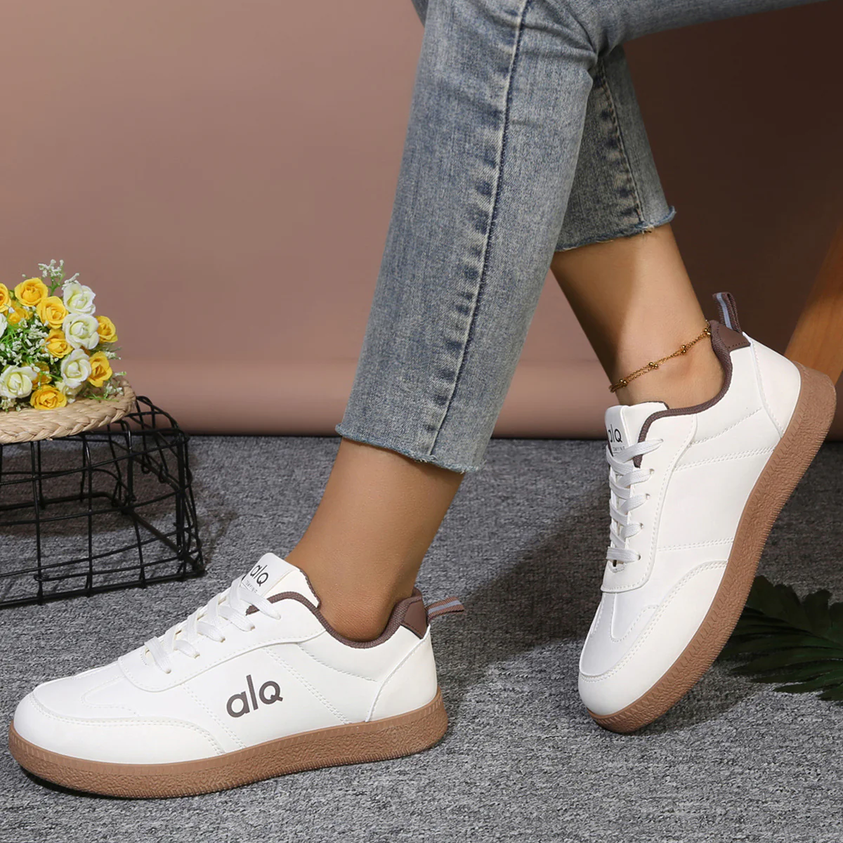 Damen Komfortable Freizeitsneaker mit atmungsaktiver Oberfläche und rutschfester Sohle Heidi Mode - Image 2