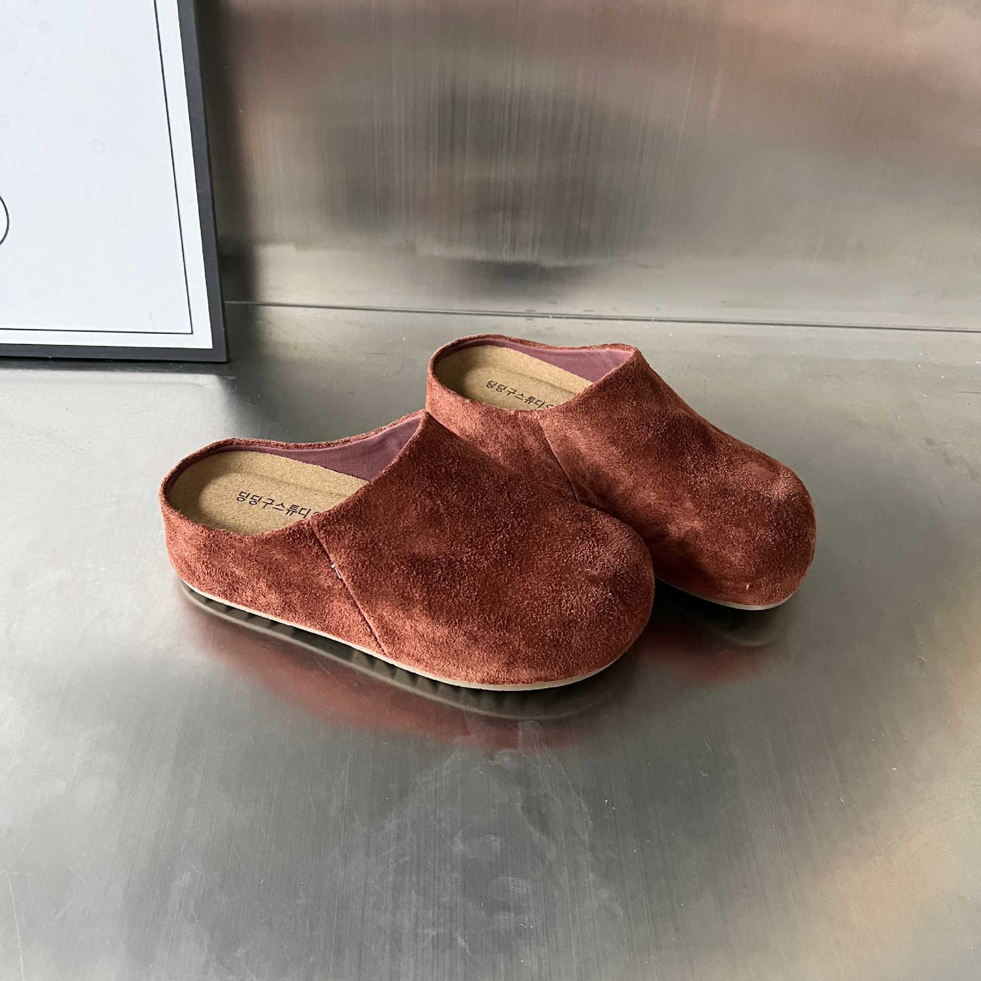 Damen Komfortable Hausschuhe aus weichem Wildleder mit gepolstertem Fußbett Heidi Mode - Image 4