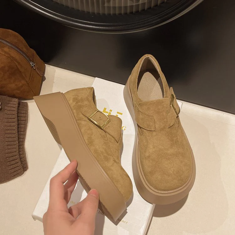 Damen Komfortable Plateau-Clogs mit eleganter Schnallenverzierung Heidi Mode - Image 6