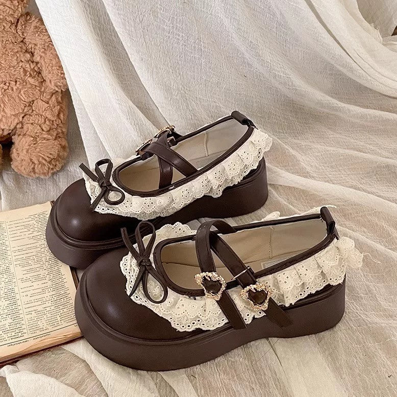 Damen Komfortable Plateau-Sandalen mit zarter Rüschendekoration und goldenen Schnallen Heidi Mode - Image 6
