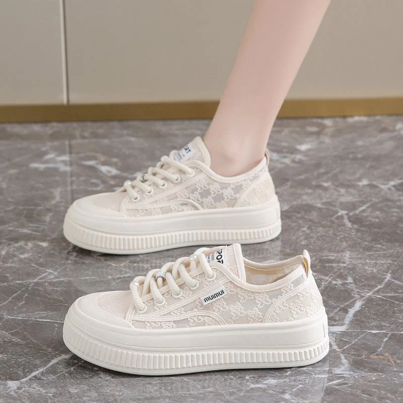 Damen komfortable Plateau-Sneaker mit filigraner Spitzenoberfläche Heidi Mode - Image 4