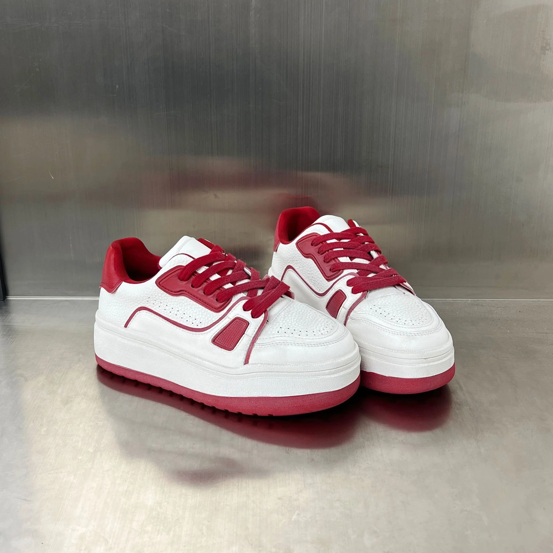 Damen Komfortable Plateau Sneakers mit atmungsaktivem Obermaterial Heidi Mode - Image 4
