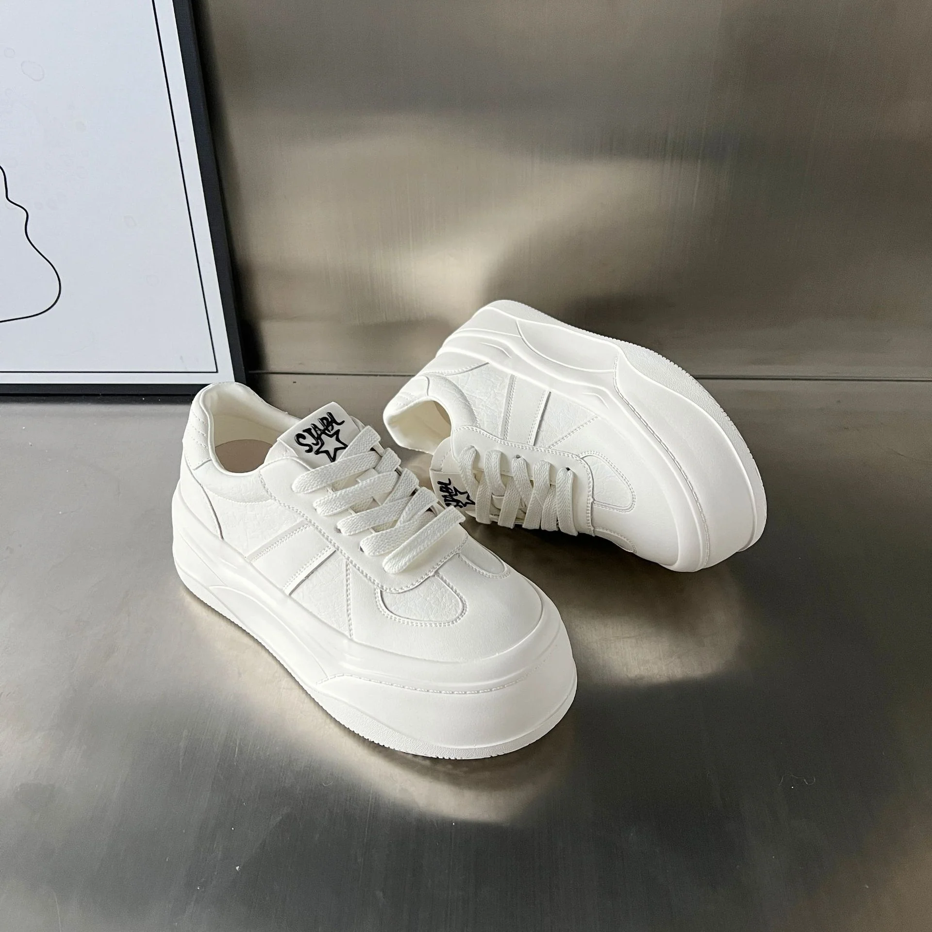 Damen Komfortable Plateau Sneakers mit atmungsaktivem Obermaterial und rutschfester Sohle Heidi Mode - Image 3