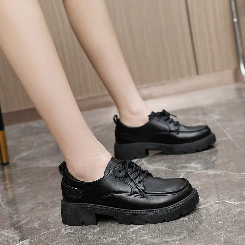 Damen Komfortable Schnürschuhe mit robustem Profil und modischem Design Heidi Mode - Image 4