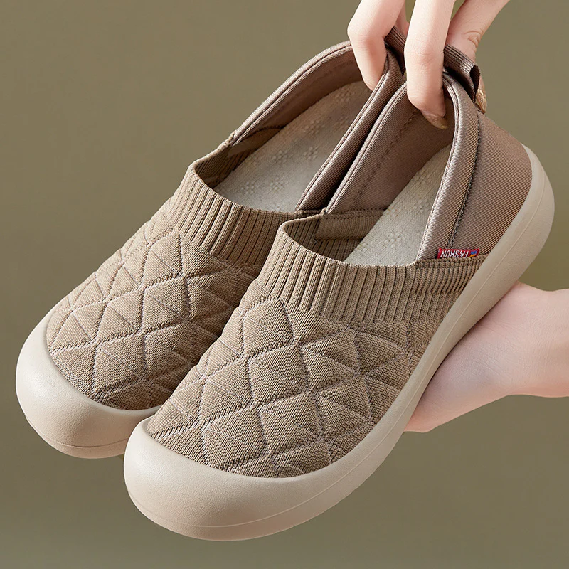 Damen Komfortable Slip-On Clogs mit elastischem Einsatz Heidi Mode - Image 3