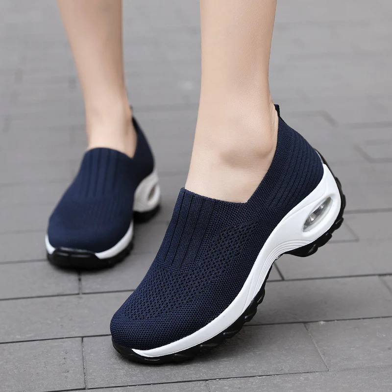 Damen Komfortable Slip-On Freizeitschuhe mit atmungsaktiver Strickoberfläche Heidi Mode - Image 2