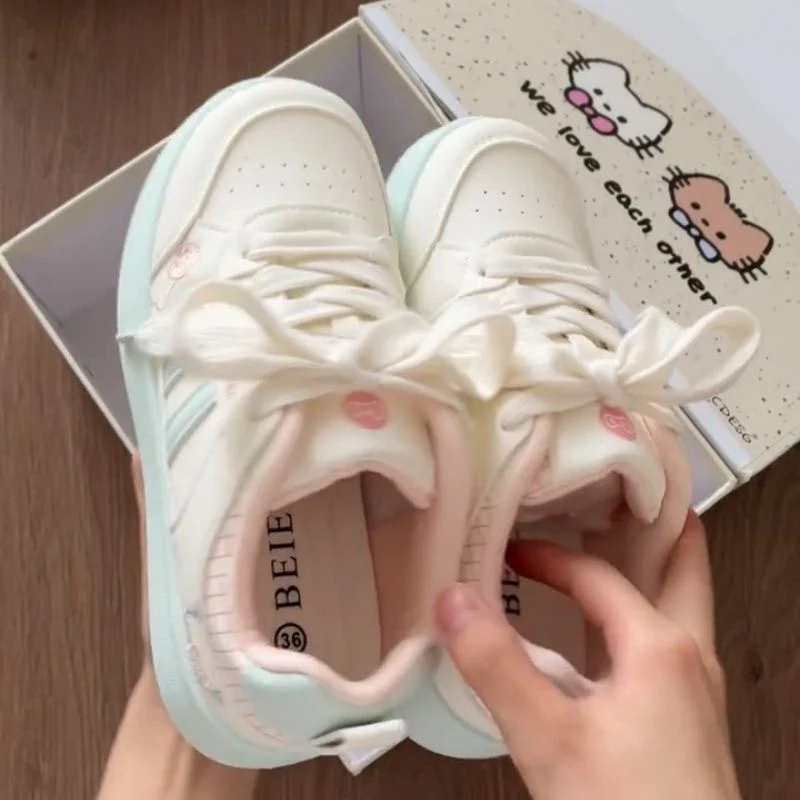 Damen Komfortable Sneaker mit verspieltem Design und hochwertiger Polsterung Heidi Mode - Image 6